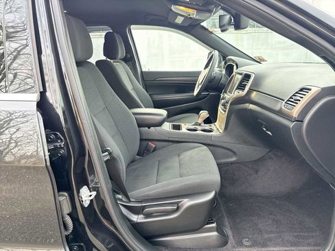 Used 2016 Jeep Grand Cherokee Laredo w/ Quick Order Package 23E image 15