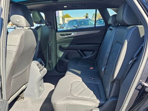 New 2026 Volkswagen Atlas Cross Sport SE AWD/4WD image 6