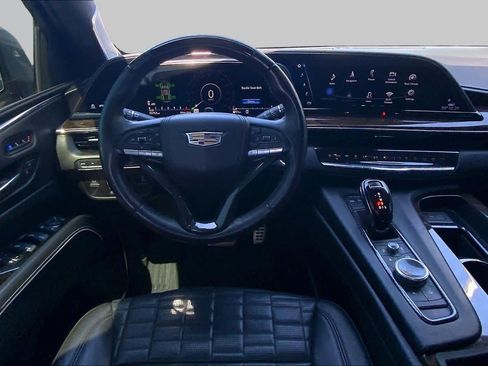 Used 2023 Cadillac Escalade Sport Platinum AWD/4WD image 6