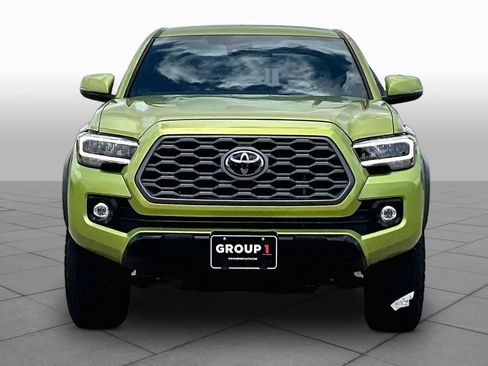 Used 2023 Toyota Tacoma TRD Off-Road w/ Technology Package AWD/4WD image 4
