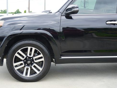 Used 2019 Toyota 4Runner Limited AWD/4WD image 10