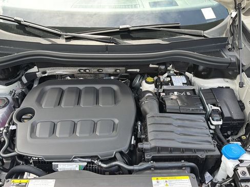 New 2026 Volkswagen Tiguan SE R-Line FWD image 29
