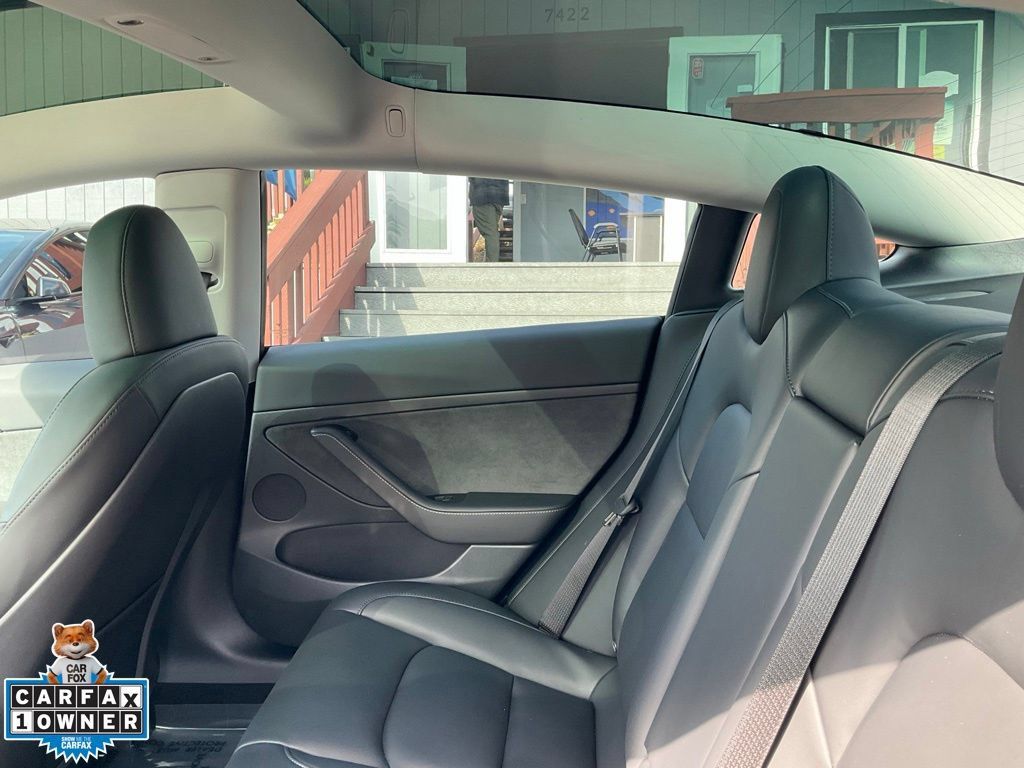 Used 2023 Tesla Model 3 Standard Range RWD image 30