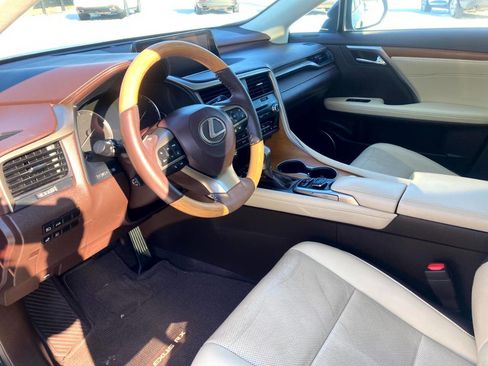 Used 2019 Lexus RX 350 AWD image 8