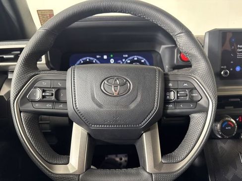 Used 2026 Toyota Tacoma TRD Sport image 19