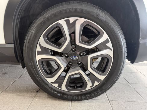 Used 2023 Subaru Ascent Limited AWD/4WD image 5