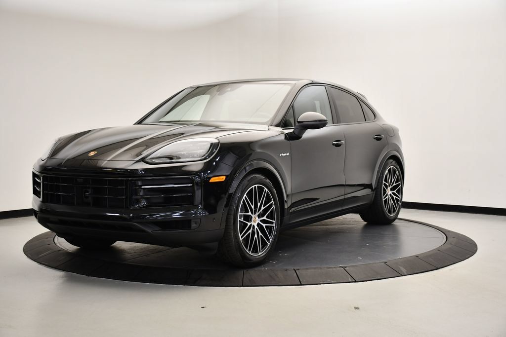 Certified 2025 Porsche Cayenne E-Hybrid Coupe AWD/4WD image 1