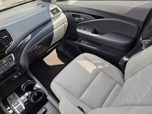 Used 2019 Honda Passport Touring image 13