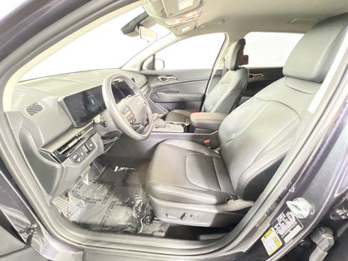Used 2026 Kia Sportage EX FWD image 20