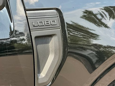 Used 2025 Ford Maverick Lobo AWD/4WD image 39