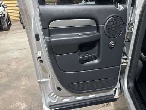 Used 2005 Dodge Ram 1500 Truck 2WD Quad Cab image 54