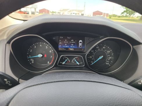 Used 2017 Ford Focus SE FWD image 30