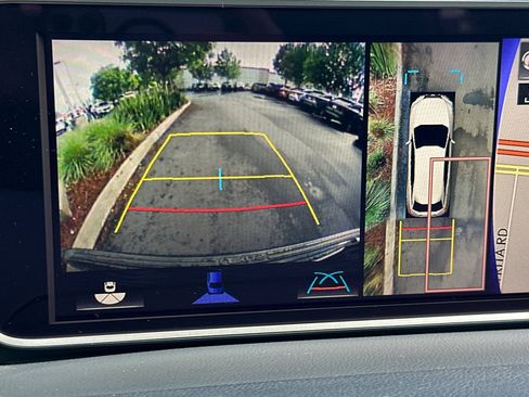 Used 2017 Lexus RX 450h AWD image 26