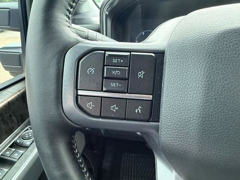 Used 2024 Ford F250 Lariat w/ Sport Appearance Package AWD/4WD image 40