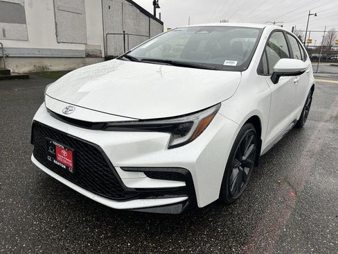 New 2026 Toyota Corolla SE image 1