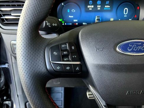 Used 2024 Ford Escape ST-Line Elite w/ Premium Technology Package image 43