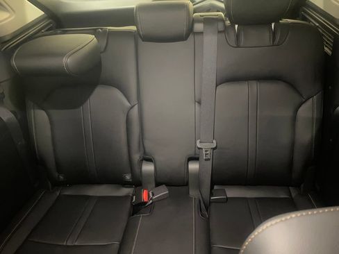 Certified 2024 MAZDA CX-90 3.3 Turbo w/ Preferred Package AWD/4WD image 16