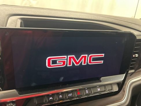 Used 2022 GMC Sierra 1500 SLT image 15