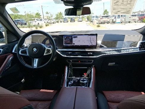 Used 2025 BMW X6 xDrive40i w/ Executive Package AWD/4WD image 11