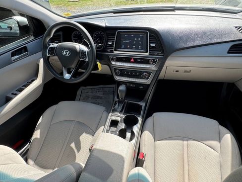 Used 2019 Hyundai Sonata SE image 18