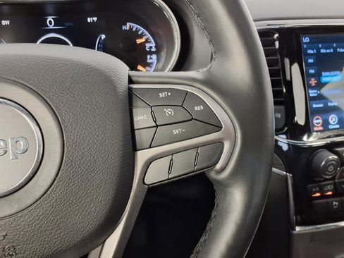 Used 2021 Jeep Grand Cherokee Limited image 19