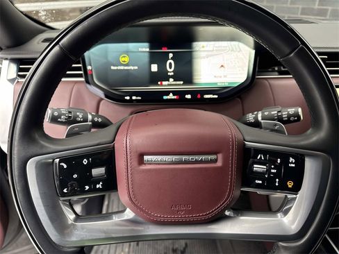 Used 2023 Land Rover Range Rover Autobiography image 27