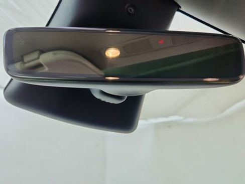 Used 2024 Tesla Model Y Long Range image 52