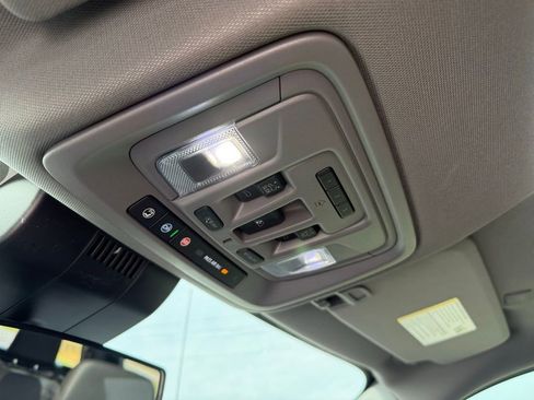 Used 2022 Chevrolet Silverado 1500 RST w/ Redline Edition image 37