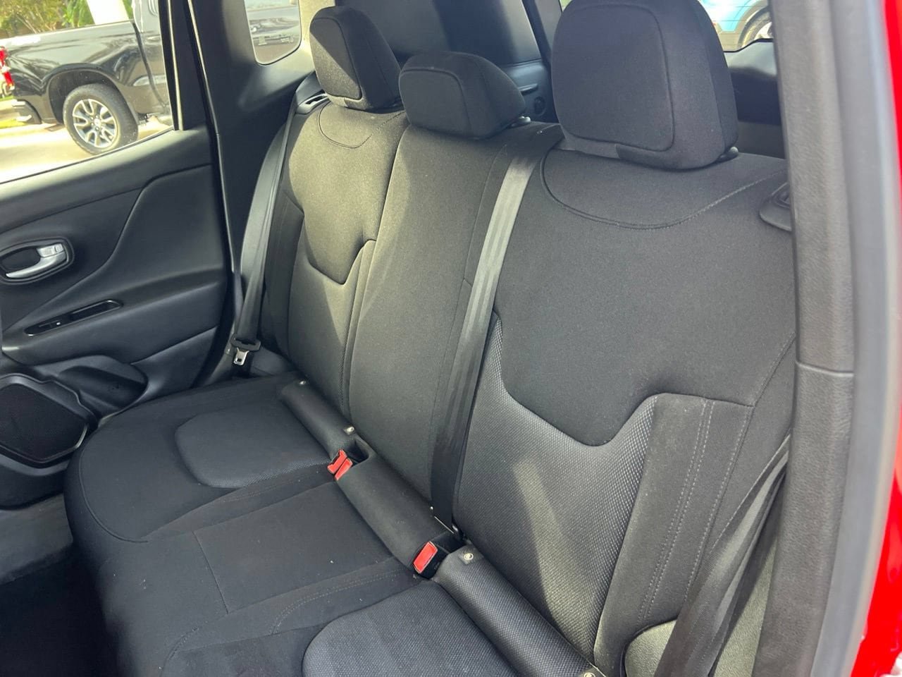 Used 2023 Jeep Renegade Latitude AWD/4WD image 22