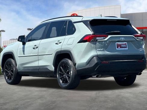 Used 2021 Toyota RAV4 XLE w/ Convenience Package AWD/4WD image 6