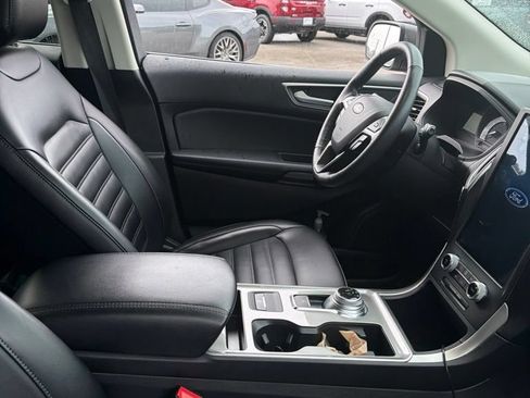 Used 2024 Ford Edge SEL AWD/4WD image 4