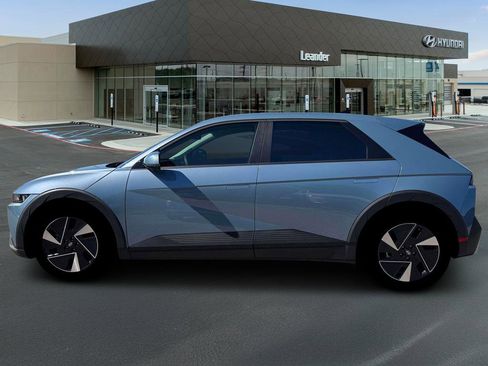 New 2026 Hyundai Ioniq 5 SEL image 3