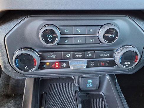 New 2025 Ford Bronco Outer Banks image 10