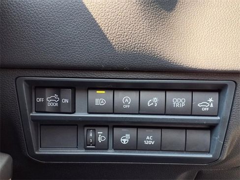 Used 2022 Toyota Tundra Limited image 25