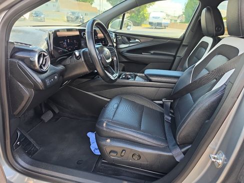 Used 2024 Chevrolet Blazer EV LT AWD/4WD image 17