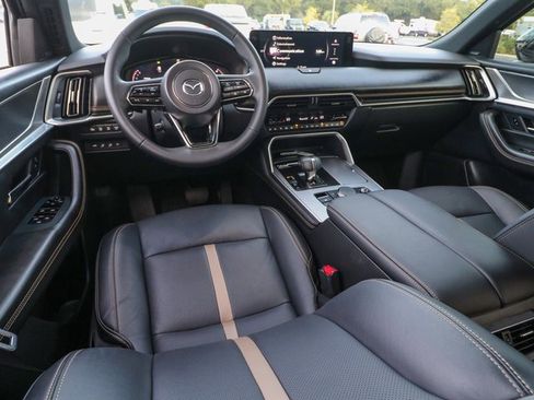 Used 2025 MAZDA CX-70 3.3 Turbo S w/ Premium Package image 16