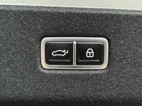 New 2025 Hyundai Ioniq 6 SE image 24