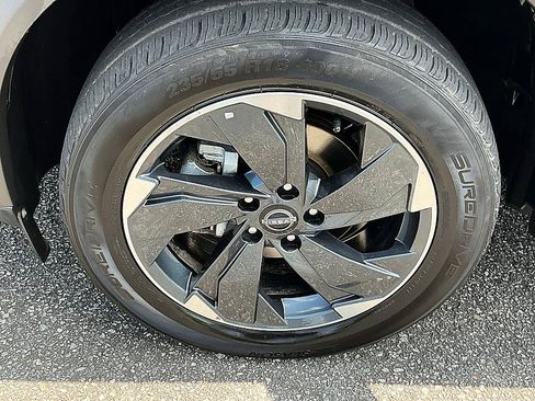 Used 2024 Nissan Rogue SV AWD/4WD image 7