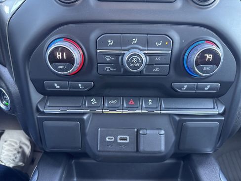 Used 2022 Chevrolet Silverado 1500 LT Trail Boss w/ LPO, Dark Essentials Package image 36