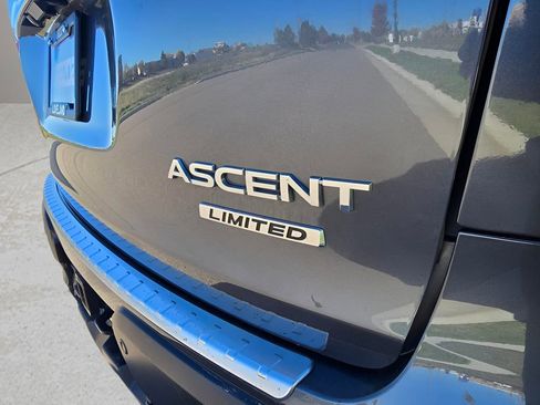 Used 2022 Subaru Ascent Limited w/ Technology Package image 9