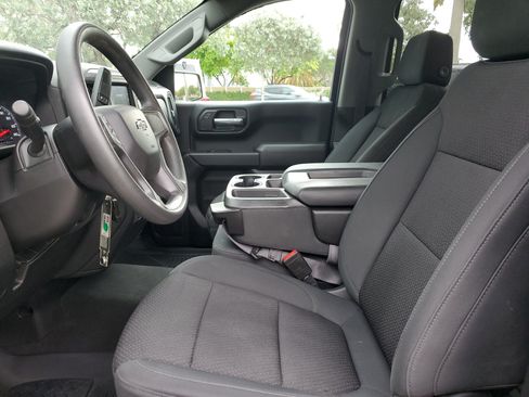 Used 2021 Chevrolet Silverado 1500 Custom Trail Boss AWD/4WD image 18