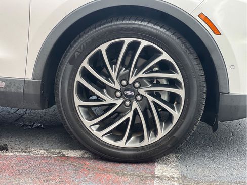 Used 2019 Lincoln Nautilus Reserve FWD image 27