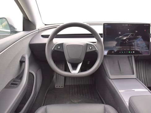 Used 2026 Tesla Model 3 RWD image 13