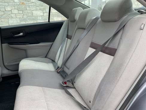 Used 2014 Toyota Camry LE image 26