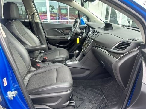 Used 2016 Buick Encore Convenience FWD image 12