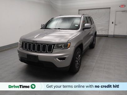 Used 2019 Jeep Grand Cherokee Laredo w/ 18" Wheel & 8.4" Radio Group