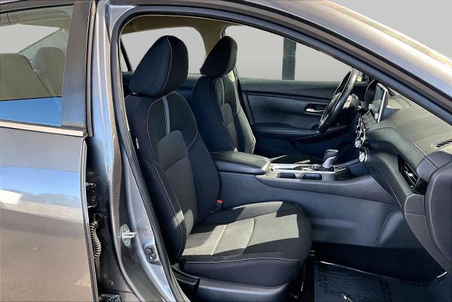 Certified 2022 Nissan Sentra SV FWD image 9
