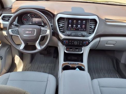Used 2022 GMC Acadia SLE w/ Driver Convenience Package image 13