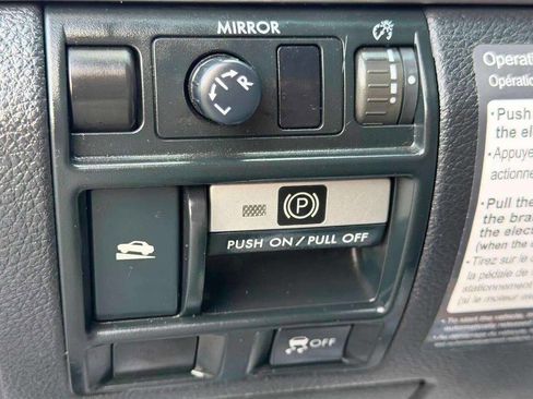 Used 2011 Subaru Outback 2.5i Premium w/ All-Weather Pkg image 22