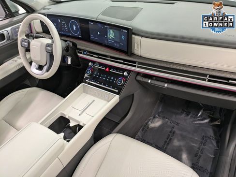 Used 2024 Hyundai Santa Fe Limited AWD/4WD image 30